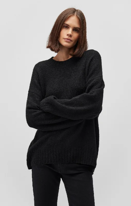 bamboo blend t-shirts -FUZZY SWEATER IN BLACK